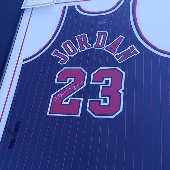 Authentic Signed Michael Jordan Jersey - Picture 4 of 8